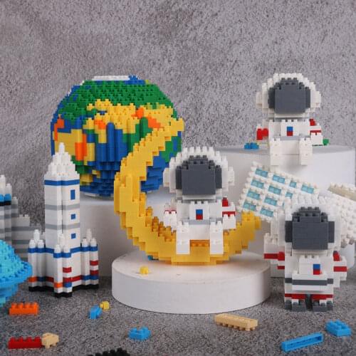 Assembling of Astronaut Building Blocks kids toy