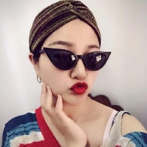 Sunglasses Black White Triangle Cat Women Fashion Trend Advanced Retro Popular All -Match Sports Travel Sunshade Accessories