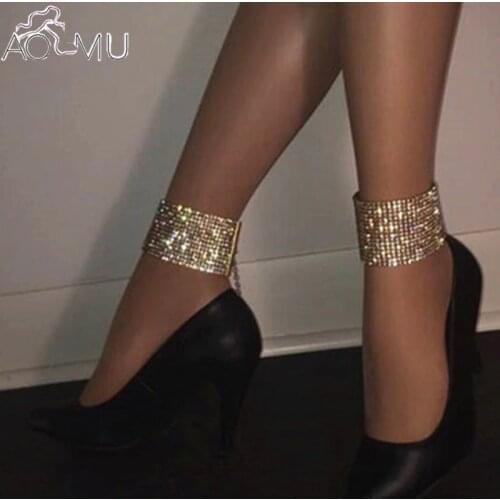 Aomu Bracelets On The Leg
