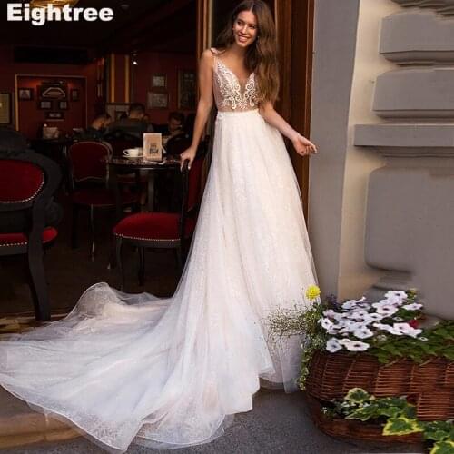 Eightree Graceful V Neck Beach Wedding Dresses Backless Appliqued Lace Bridal Gowns Tulle vestido de novia Plus Size