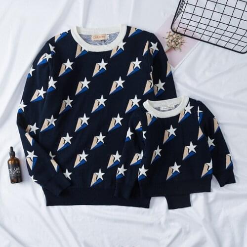 Matching Family Outfits Spring Autumn Star Print Mommy And Daughter Matching Clothes Knit Sweater Father Son Matching Pullover