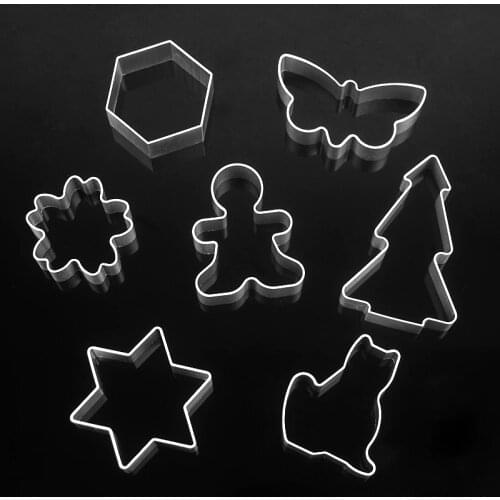 7pcs/lot Christmas Aluminum Biscuit Bakeware Fondant cookie mold DIY Sugar craft 3D Pastry Cookie Cutters Baking Tools