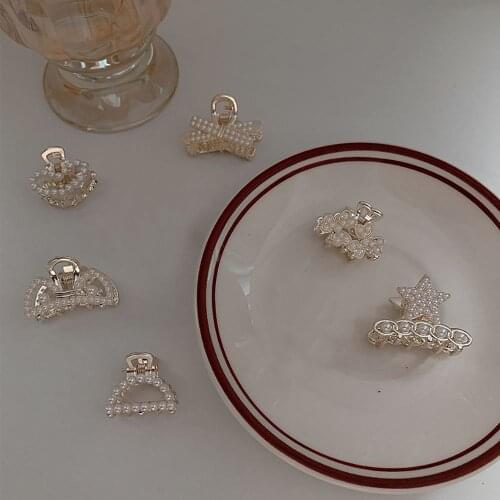 1 Pcs Mini Pearl Hair Claw Womens Alloy Geometric Rabbit Flower Small Grab Clip Elegant Temperament Hair Accessories For Girls