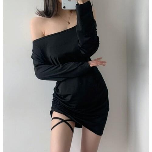 New European 2021summer Street Fashion Irregular Drawstring Strapless Temperament Aristocratic Loose Dress Sexy Girl Female VQL6