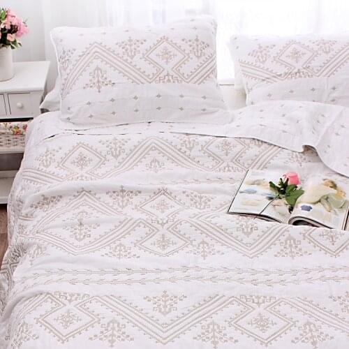 3pcs 100%cotton elegant European style white embroidery patchwork quilt&pillow sham bed cover/bedspread full queen king size