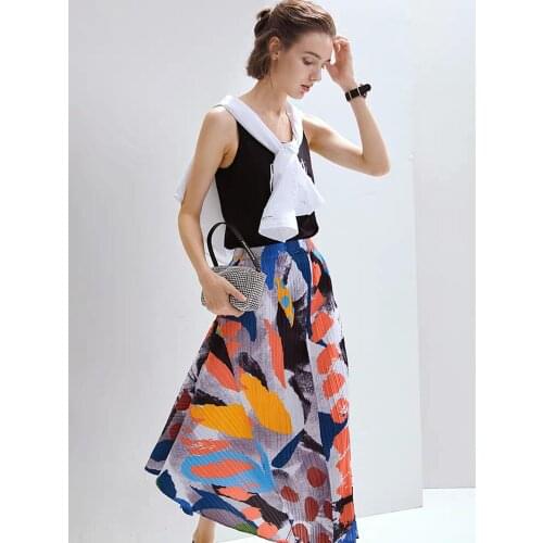 Latest Miyake 2020 summer women skirt pleated graffiti painting cute print skirt large size wide leg casual A-line skirt 5196