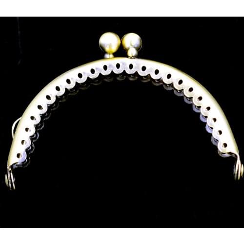 50PCS 8.5cm Bronze Tone Ruffled Purse Bag Frames Metal Kiss Clasps Clutch Buckle Handbag Handle DIY Luggage Hardware Accessories