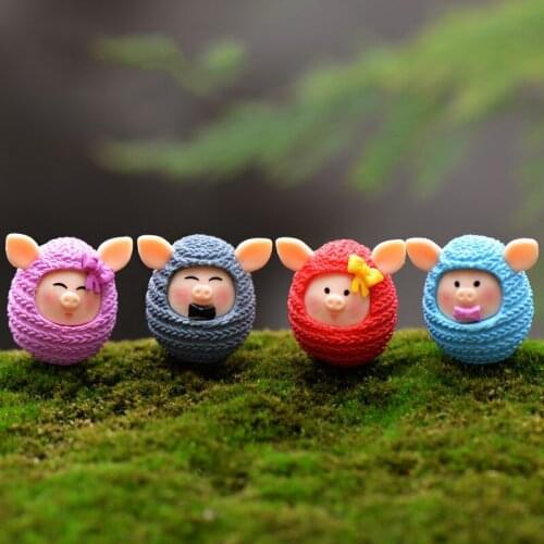 4PCS Lover Piggie Figurines Miniatures Woolen Pig Fairy Garden Ornament Home Wedding Decoration Terrariums Resin Crafts Toy