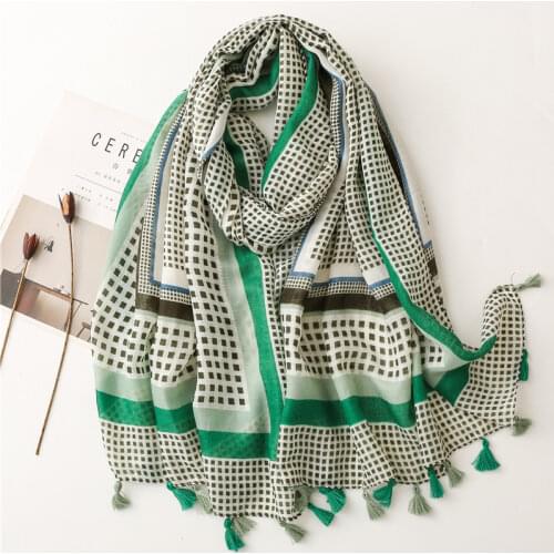 Autumn and winter womens new double-sided imitation cashmere scarf, two-color wild tassel warmth dual-use shawl fashion scarf