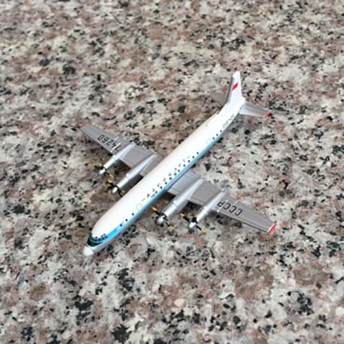1:500 scale IL-18 model Russia IL-18 airlines with Landing gears alloy aircraft plane collectible display model collection