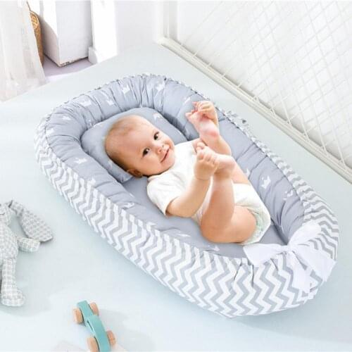 Baby Lounger Skin-friendly And Safe Portable Bassinet Crib High-elasticity Pearl Cotton For Babys Healthy And Stable Sleep