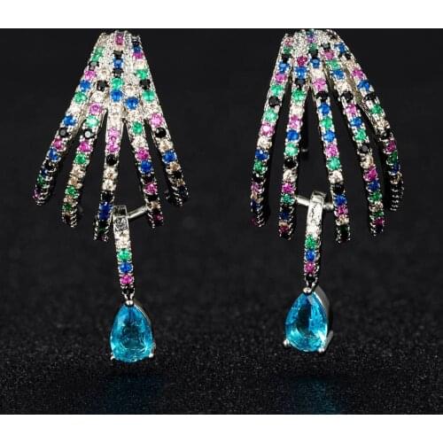 Zlxgirl Luxury DOUBLE CLAWS STUD Earrings Trendy Cubic Zircon Indian gold earrings for women Wedding Engagement ears brincos