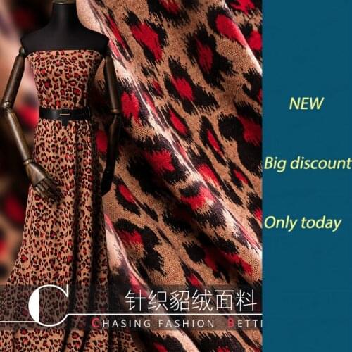 Custom knitted velvet fabric autumn and winter leopard jacquard dress printing wool fabric high-end custom velvet material