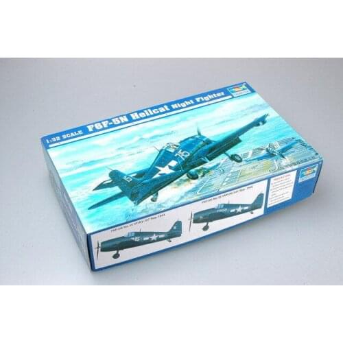 Trumpeter 1/32 02259 F6F-5N Hellcat