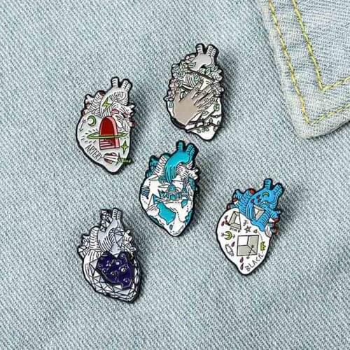 Human Organ Heart Brooch Bag Clothes Backpack Lapel Enamel Pin Badges Cartoon Jewelry Gift For Friend Women Accessories