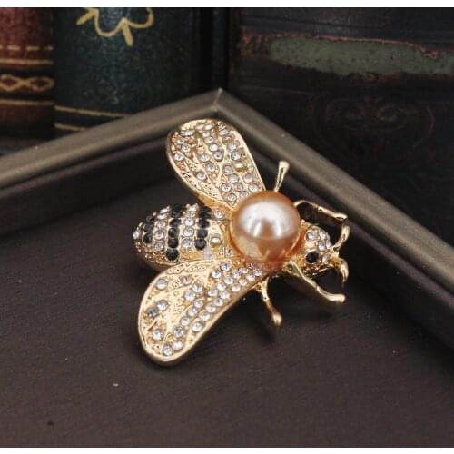 Clear Crystal Pearl Bee Brooches for Women Unisex Insect Brooch Pins Cute Small Badges Fashion Dress Coat Accessories Jewelry
