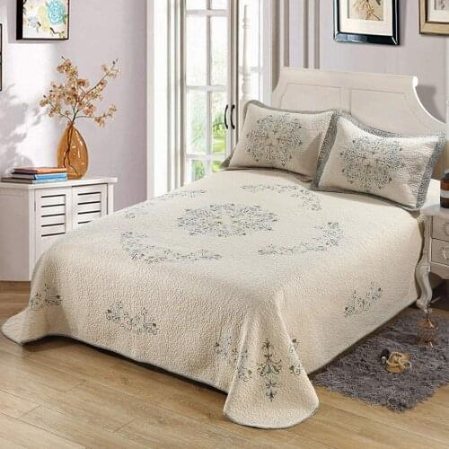 100% Cotton Floral Embroidered Quilted Bedspread Quilt Set 3-Piece Oversize Queen duvet cover bed sheet