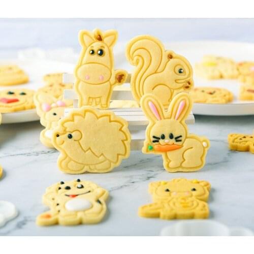3D Animal Biscuit Cookie mold Plastic Cookie Stamp Mold Cute Cartoon Animal Biscuit Cutter Party Baking Mold Kitchen Tools