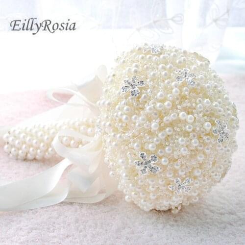 Luxurious Pearls Ivory White Bridal Bouquet Brooch Unique Weddings Bride Hand Holding Jewelry Wedding Bouquet buque de noiva