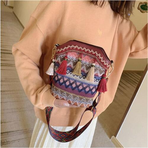 Fashion Women Shoulder Bag Ethnic Handwoven Straw Bag Hippie Sling Shoulder Bags