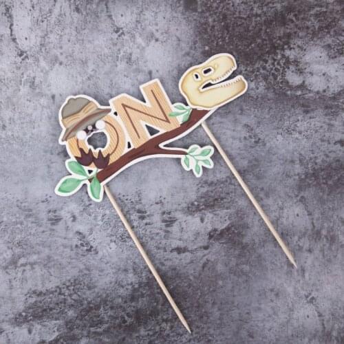 Simple trend cake top hat card from Lin Adventure dinosaur fossil theme One week old baby birthday scene card party supplies