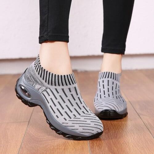 Shoes woman sneakers slip-on solid ladies shoes 2021 fashion breathable mesh platform casual sports shoe large size women shoes