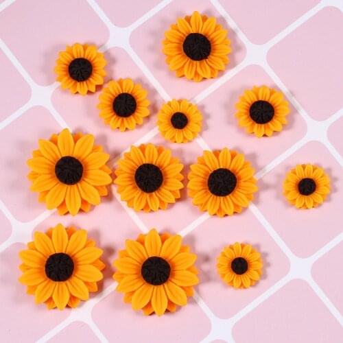 YEYULIN 20pcs Yellow Daisy Flower Earring Resin Charms Flatback Cabochon Bead DIY Craft Brooch Patch Handmade Jewelry Accessory