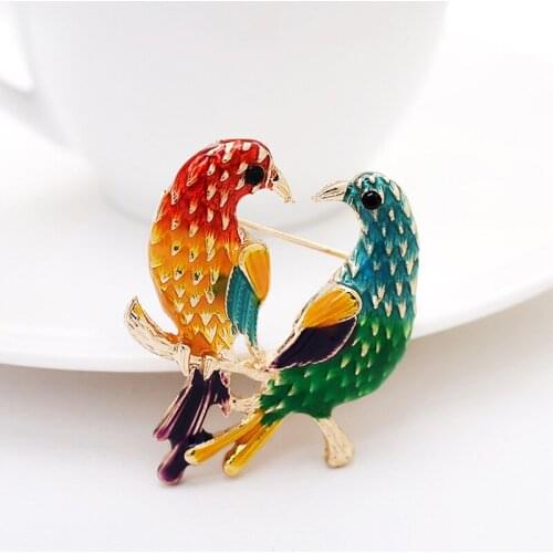 Color Painted Twin Mandarin Ducks Kingfisher Birds Design Brooches Pins Personality Statement Women Party Costume Jewelry 2019