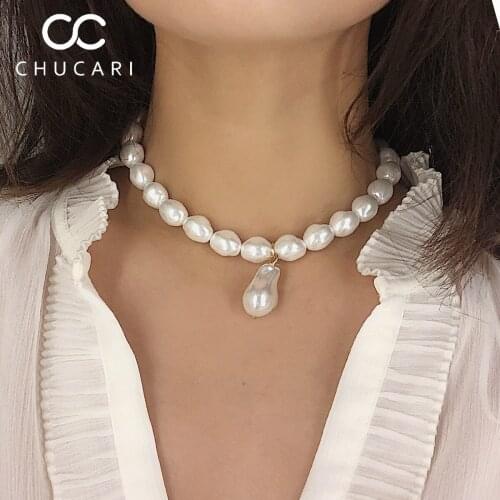 CHUCARI Fashion Single layer White Imitation Pearl Choker with Metal Slice Fixation Wide Big Necklace Jewelry for Charm Women
