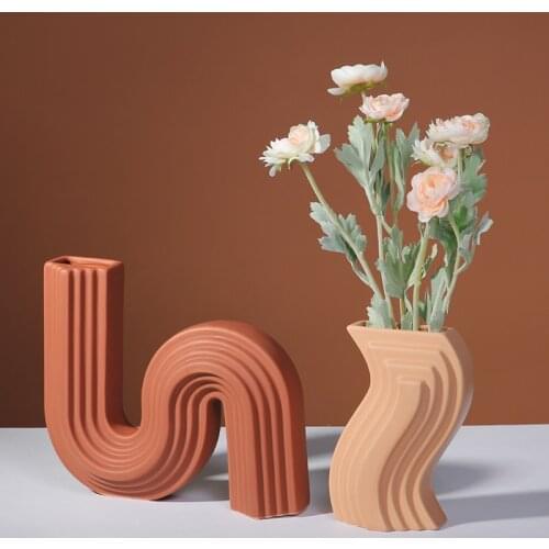 Nordic Style Creative Ceramic Vase Living Room Dry Flower Vase Tabletop Ornaments Plant Pots Modern Home Accessories Decoration