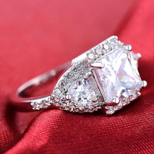 Elegant Cushion Cut Cubic Zirconia Rings for Women Jewelry Brilliant Female Finger Ring Party Anniversary Gift Luxury Jewellery