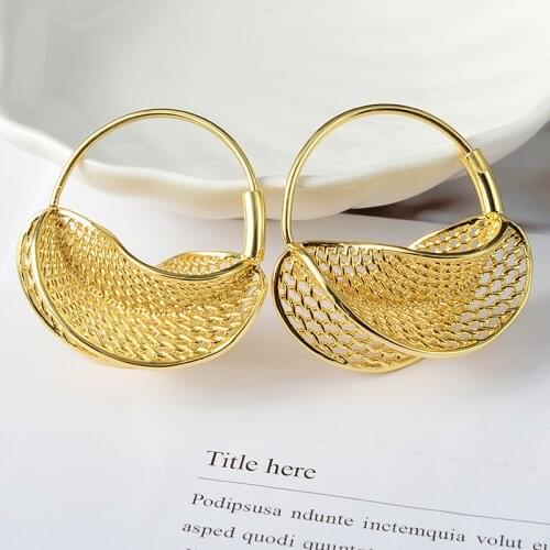 Fashion Jewelry Unique Irregular Jewelry Earrings 2020 Big Oval Hoop Earrings For Women Girls Birthday Gift Dubai Earring