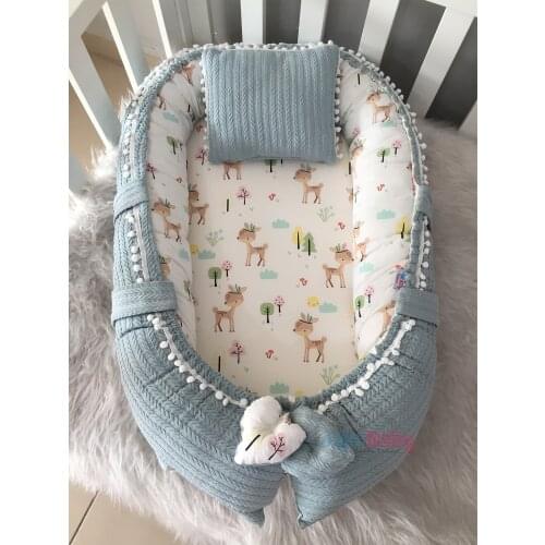 Jaju Baby Handmade, Green Knitted Fabric Gazelle Design Pompom Babynest