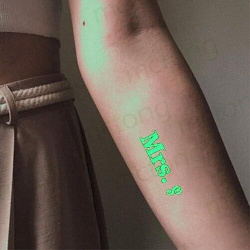 Low In The Dark Luminous Tattoo Sticker English Letter P-Z MRS MR Waterproof Temporary The Body Art Party Tattoo Stickers
