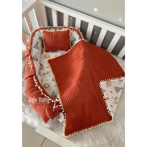 Jaju Baby Special Handmade Tile Knit Pique Fabric and Muslin Fabric Pompon 3-Piece Babynest Set