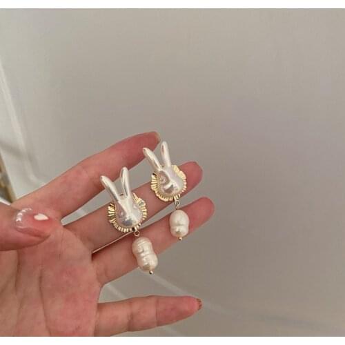 Retro S925 Cute Freshwater Pearl Bunny Baroque Pearl Earrings Fun Fashion Classic Pendant Earrings Female Trend