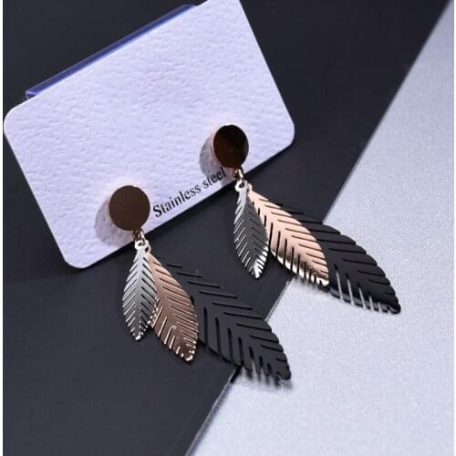 Two-color Electroplating of Leaf-shaped Metal Earrings with Fashionable Personality in Europe And America Jewelry For Women