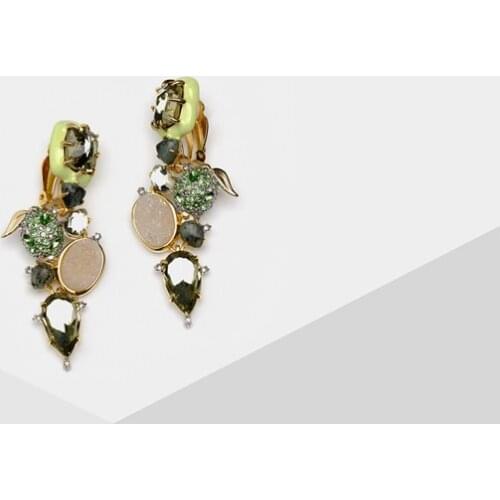 Amorita boutique fashionable flower earrings