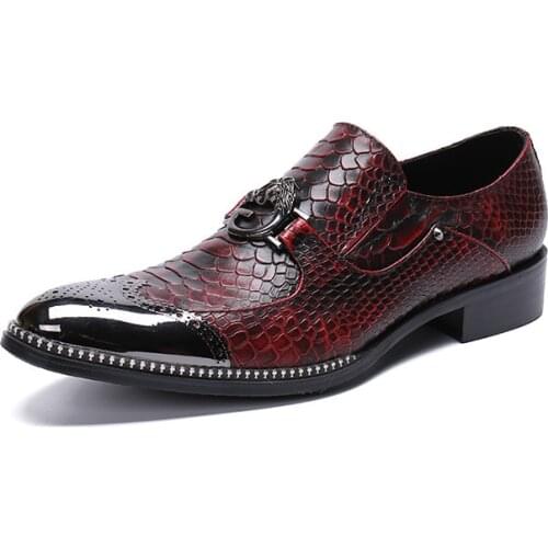 Summer Fashion New Mens Shoes Casual Personality Metal Pointed Classic Retro Leather Crocodile Pattern Mens Shoes