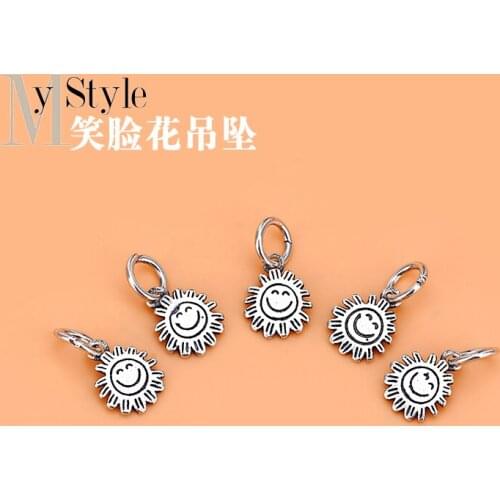 Smiley face flower pendant necklace bracelet pendant S925 sterling silver jewelry accessories DIY accessories