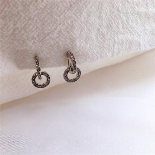 French retro temperament, simple personality, diamond-studded, small earring, circle earrings, female ear clip, no ear hole
