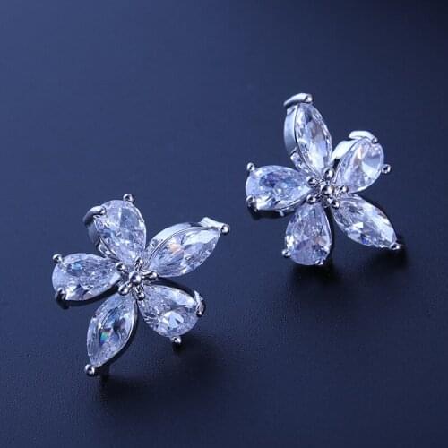 Utimtree Trendy Crystal Stud Earring Sterling Silver 925 Fashion Jewelry Flower Shape Zircon Earrings Wedding Accessory Female