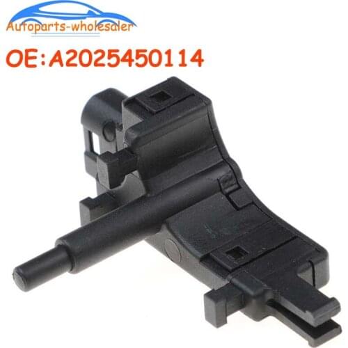 New 2025450114 A2025450114 For MERCEDES W210 W202 W124 S210 Reversing Light Switch Car accessories