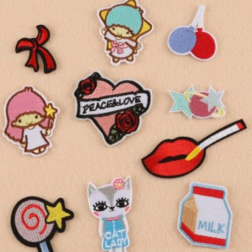 Flower Animal Bow knot Cartoon Patch Iron on Badge Patches Embroidered Applique Sewing Patch Clothes Stickers