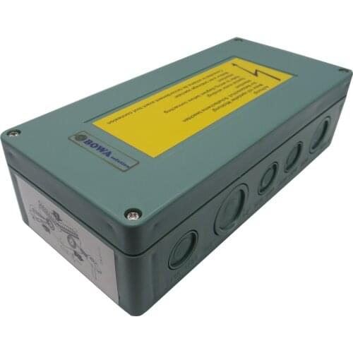 Terminal box protects terminal plate for electric wiring of compressor motor free from electric shock, dust, mositure or others