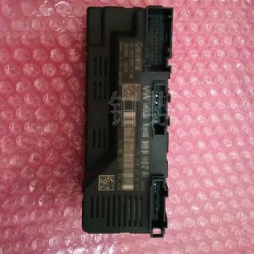 Car Electric trunk lid control module 2010-2013Aud iA8 /S8 qua ttro trunk opening switch Electric tail lid control compute