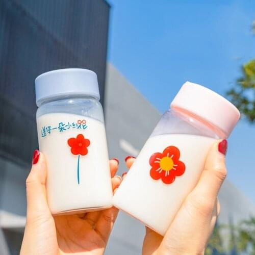 Net celebrity hot sale gives you a little red flower glass water cup, cute student high-value water cup