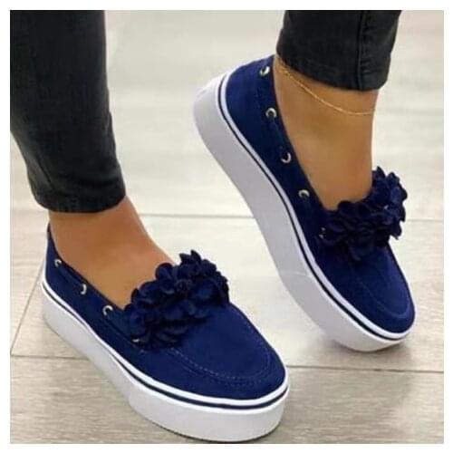 Large size Women Flats Shoes Platform Sneakers Slip On Suede Ladies Loafers Casual Floral Shoes Women Thick bottom sweet Shoes