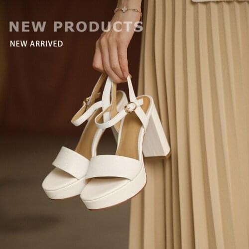 MKKHOU Women's Shoes With A Strap