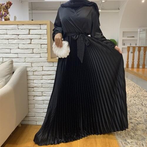 2021 New Elegant and Fashionable Muslim Women Arab Dubai Muslim Dress Dress Islamic Turkish Womens Pleated Muslim Dress